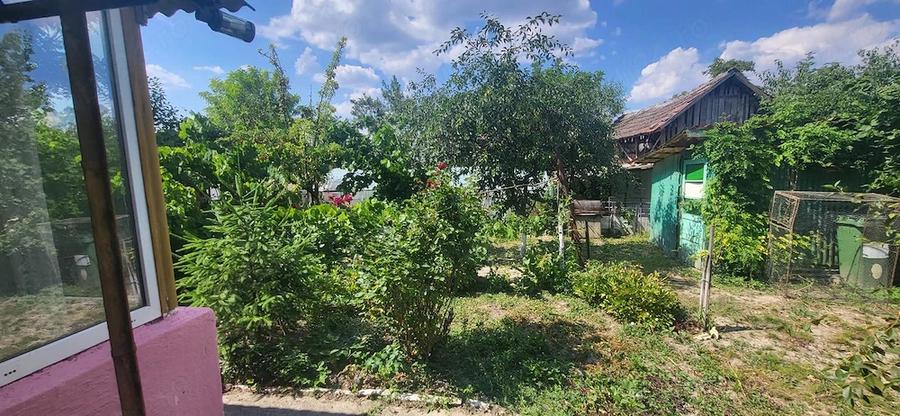 Casă cu 3 camere cu Teren 1500 Mp în Bobda