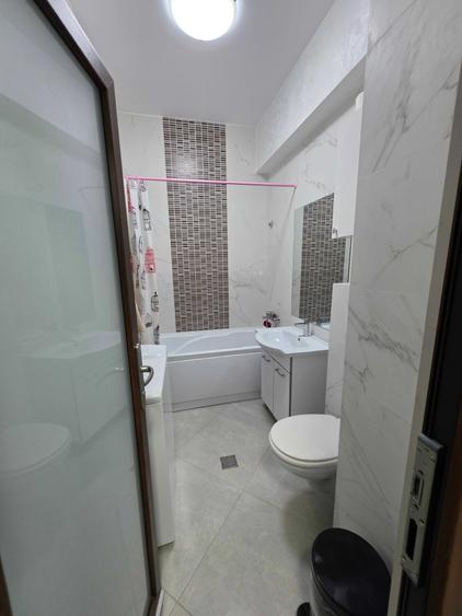 Apartament cu 2 camere decomandat în Exterior Vest