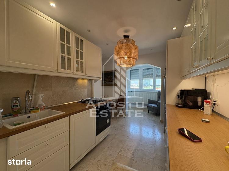 Apartament cu 3 camere decomandat în Punctele Cardinale