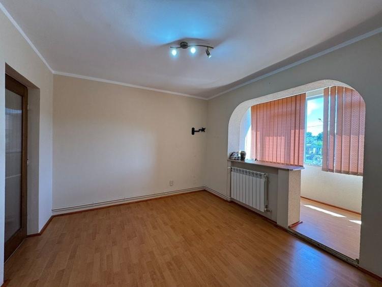 Apartament cu 2 camere decomandat în UTA