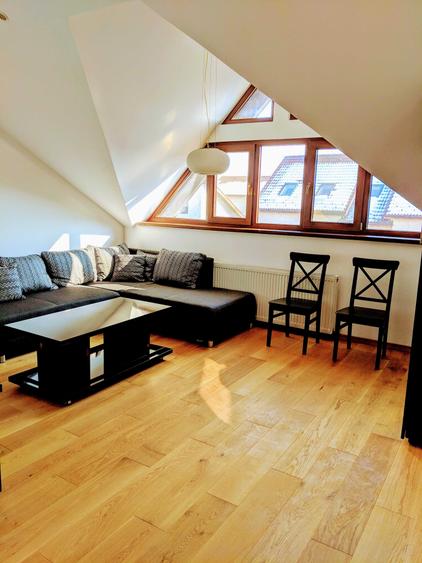 Apartament cu 2 camere decomandat în Sânpetru