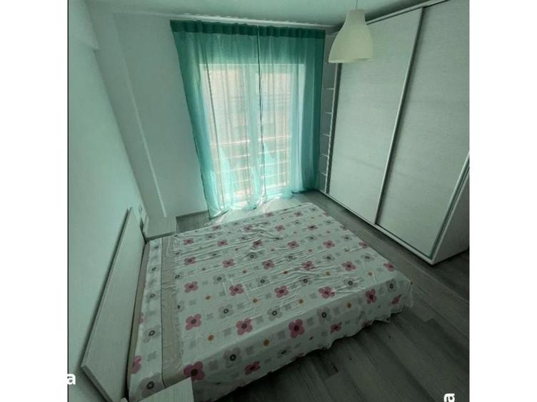 Apartament cu 3 camere decomandat în Exterior Vest