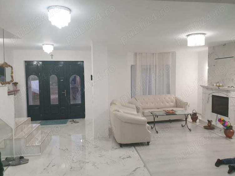 Casă cu 6 camere în Babadag