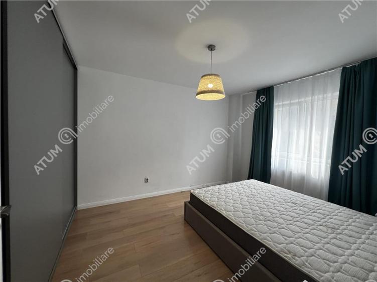 Apartament cu 3 camere decomandate si balcon la etajul 2 zon - 4