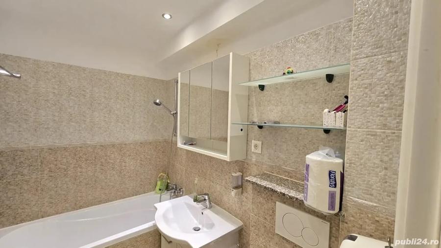 Apartament cu 3 camere în Ultracentral
