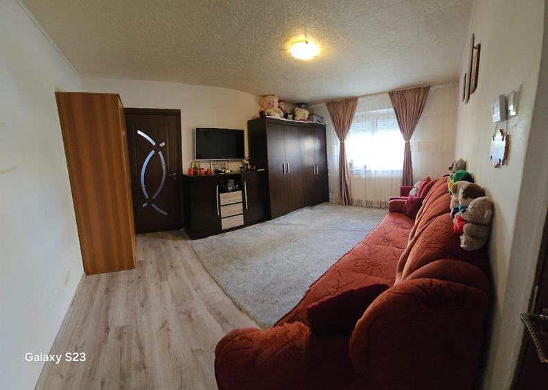 Apartament cu 2 camere semidecomandat în Noua
