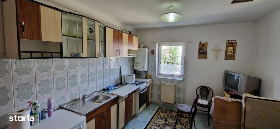 Apartament cu 2 camere semidecomandat în Fălticeni