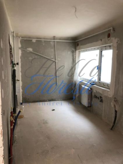 Duplex cu 4 camere semidecomandat cu Canalizare în Dâmbul Rotund