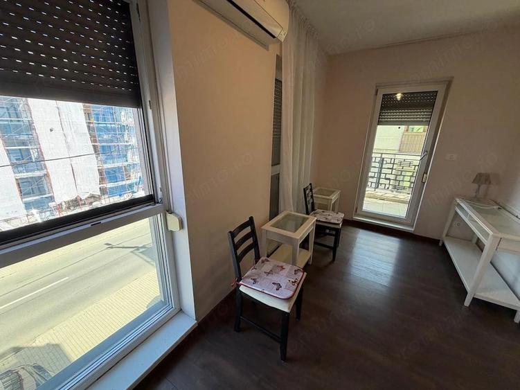 Apartament cu 3 camere decomandat în Dumbrăvița