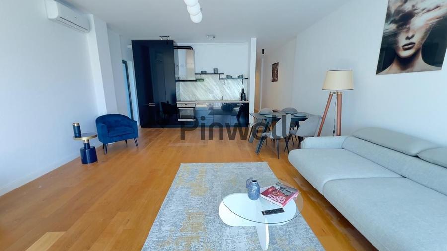 Apartament cu 3 camere decomandat, mobilat în Central