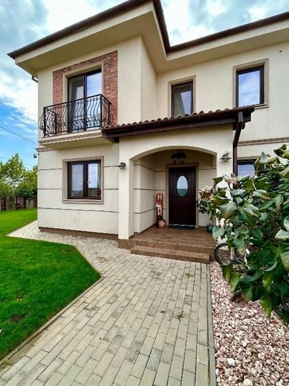 Duplex cu 4 camere cu Canalizare în Dumbrăvița