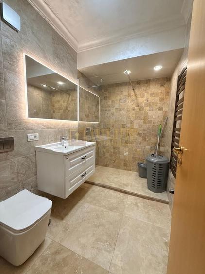 Apartament cu 2 camere semidecomandat, mobilat în Lipovei