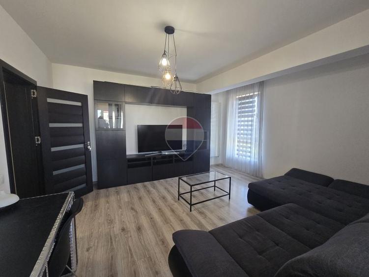 De Vanzare - Apartament Decomandat - Complex Rezidential - 2