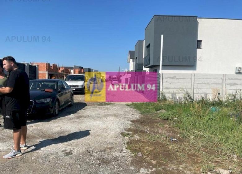 Teren Construcții intravilan de 702 mp, în Domnești
