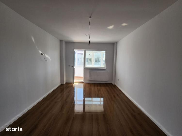 Apartament cu 3 camere decomandat în Mioriței