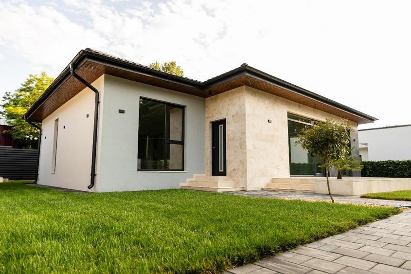 Casă individuală cu 5 camere cu Canalizare în Săftica