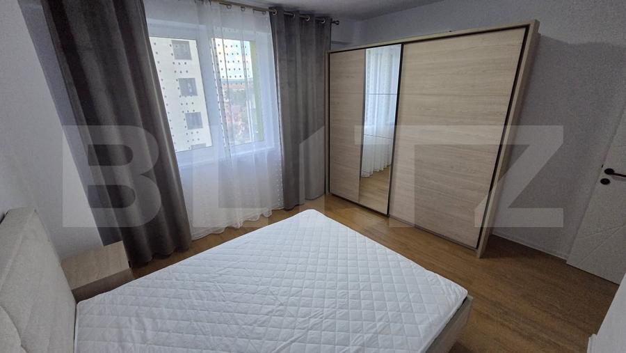 Apartament cu 3 camere semidecomandat, mobilat în Ampoi 3