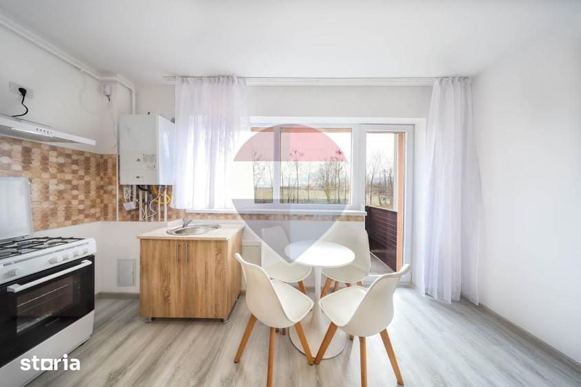 Apartament cu 2 camere semidecomandat în Sânpetru