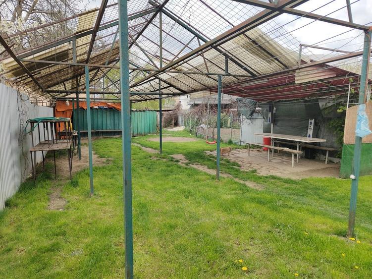 Inchiriez casa cu curte, garaj si foisor ideala pentru familie - 6