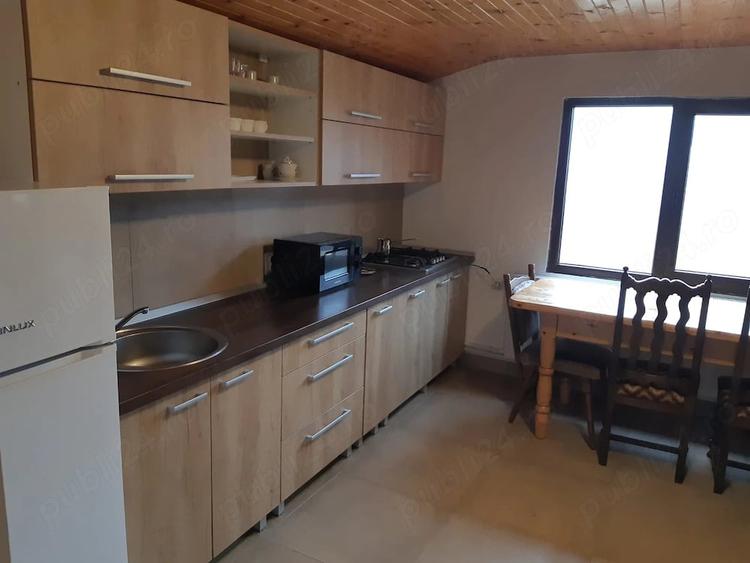 Casă cu Teren 1000 Mp în Râșca