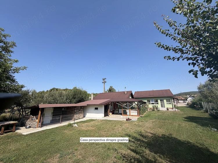 Casă cu 3 camere cu Teren 4746 Mp în Brebi