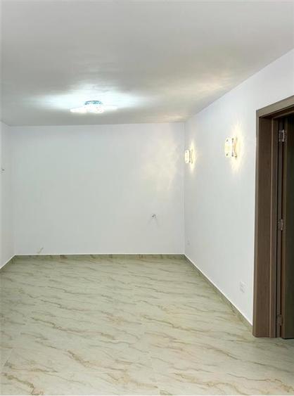 Apartament cu 3 camere decomandat în Hipodrom 4