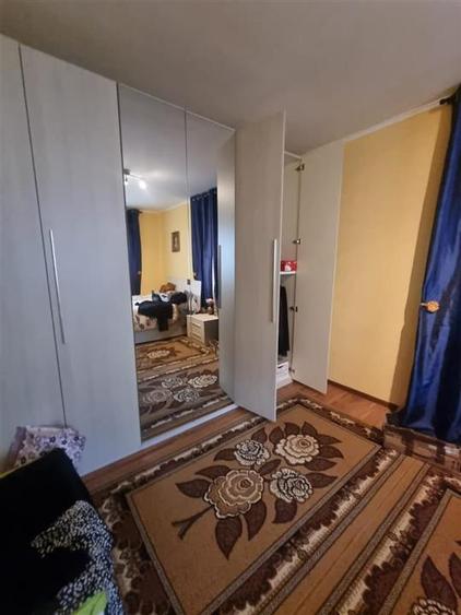 Casă individuală cu 4 camere cu Canalizare în Central