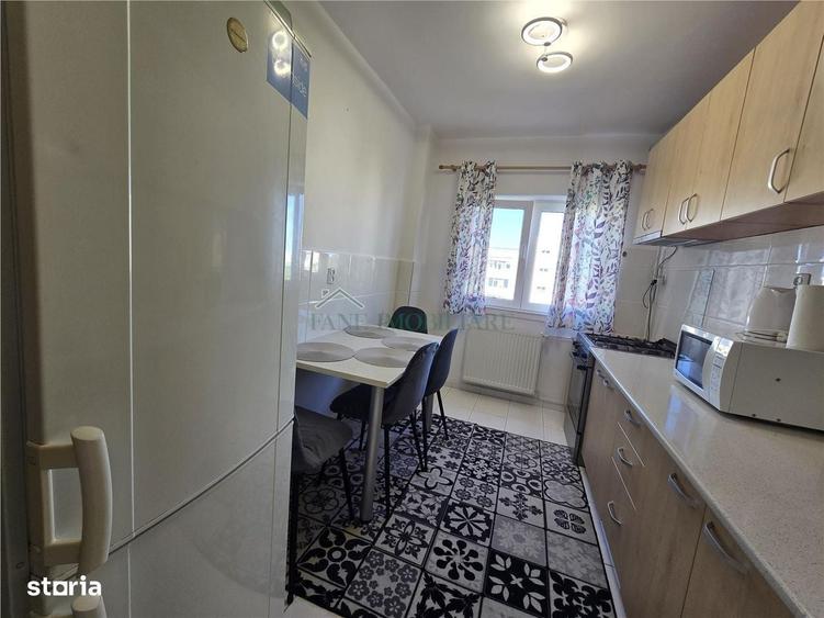Apartament cu 3 camere în Brâncoveanu