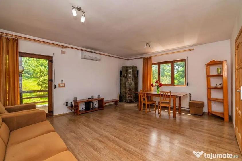 Casă cu 3 camere cu Teren 6290 Mp în Corbi