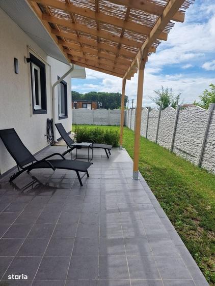 Casă cu 3 camere în Ciolpani