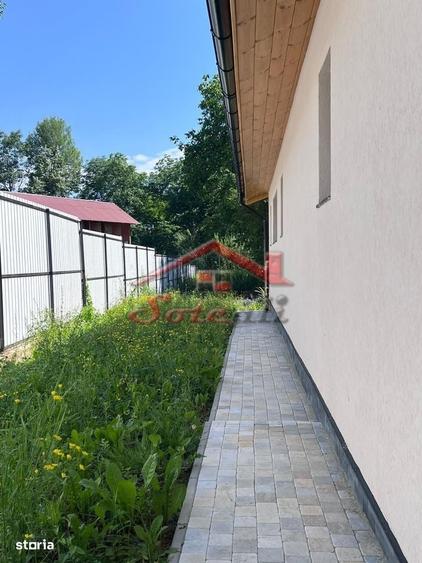 Casă cu 3 camere cu Teren 1030 Mp în Central
