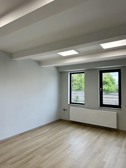 Spațiu comercial, de 600 mp, în Central