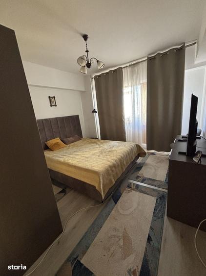 Apartament cu 4 camere decomandat în Central