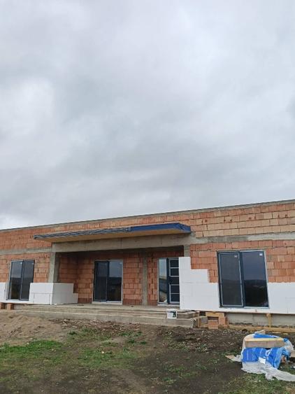 Casă individuală cu 3 camere cu Teren 600 Mp în Hereclean