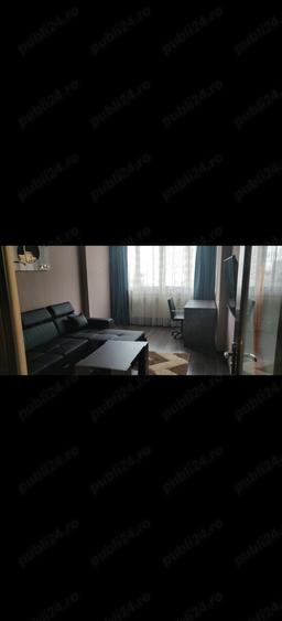 Apartament cu 3 camere decomandat, mobilat în Calea București