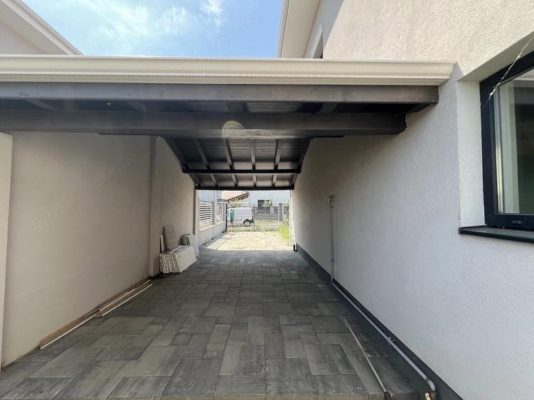 Casă cu 5 camere cu Teren 300 Mp în Chișoda
