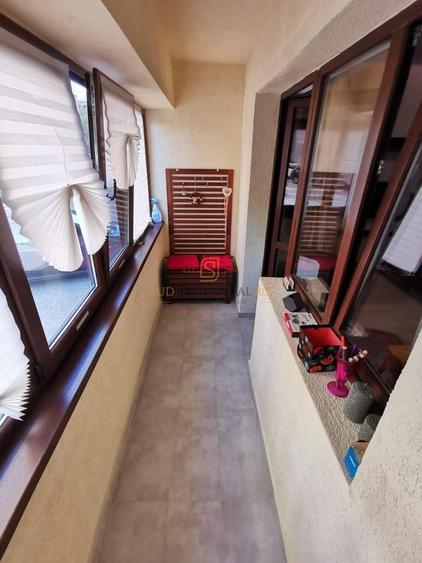 Apartament cu 2 camere decomandat, mobilat în Metalurgiei