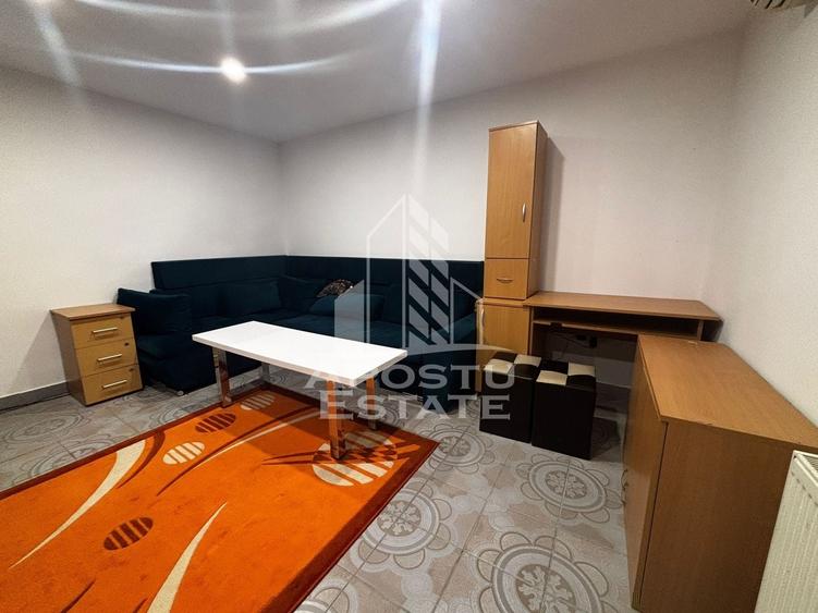 Apartament cu 2 camere semidecomandat, mobilat în Ghiroda