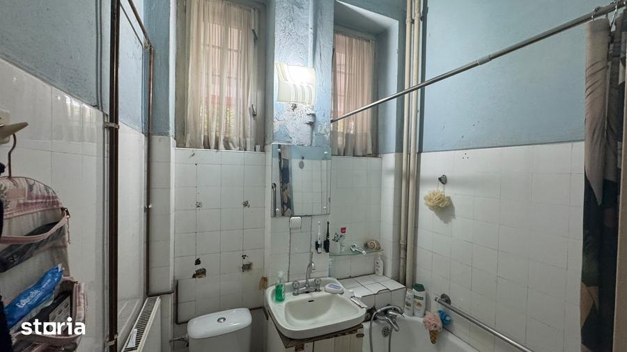 Apartament cu 5 camere în Sub Arini