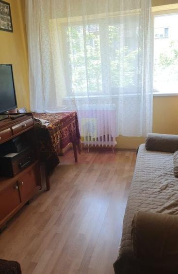 Apartament cu 3 camere decomandat în Morarilor