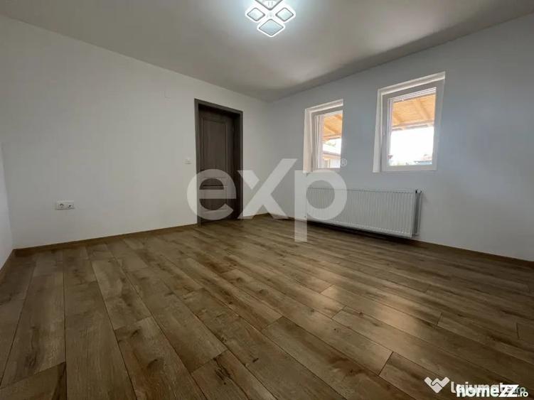 Casă cu 4 camere cu Teren 861 Mp în Cuparu