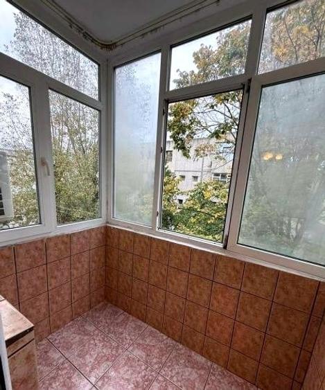 Apartament cu 2 camere semidecomandat, mobilat în City Park Mall