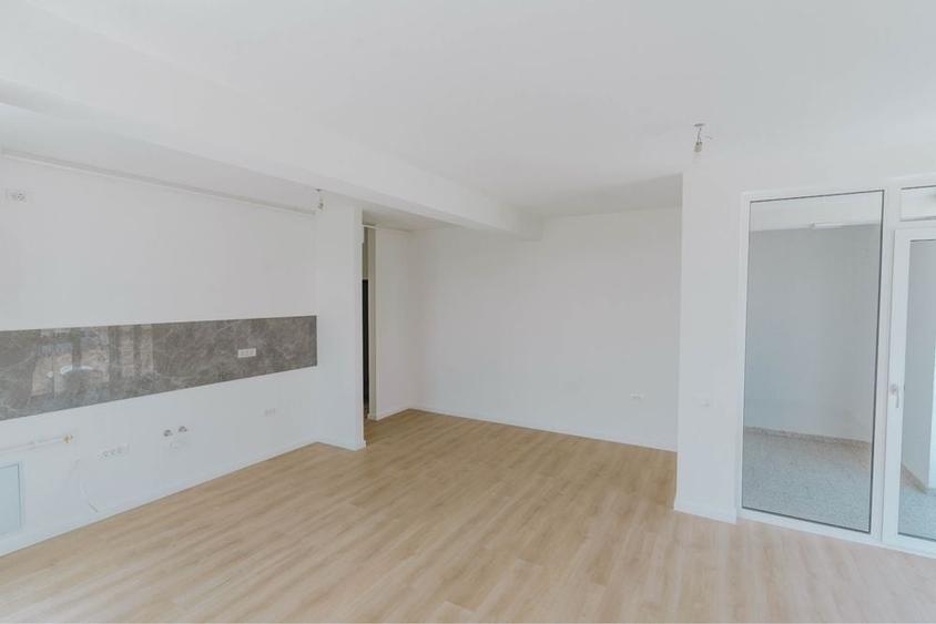 Apartament cu 2 camere decomandat în Torontalului