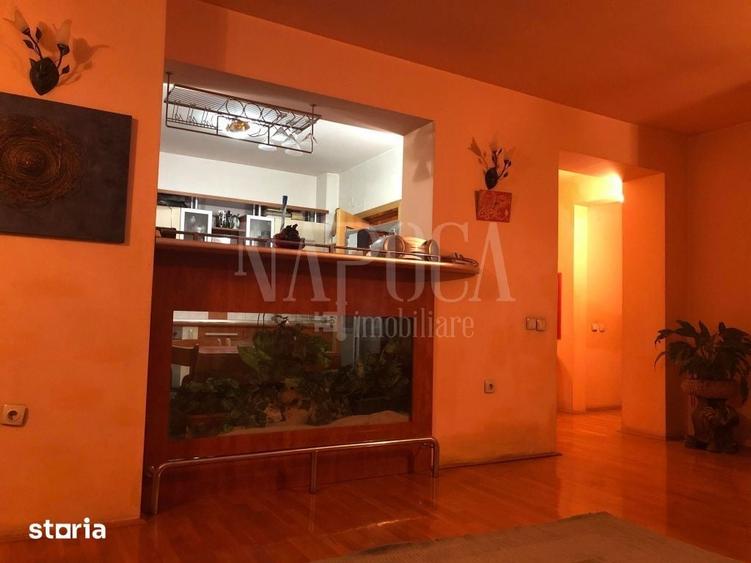 Casă cu 8 camere cu Teren 279 Mp în Plopilor