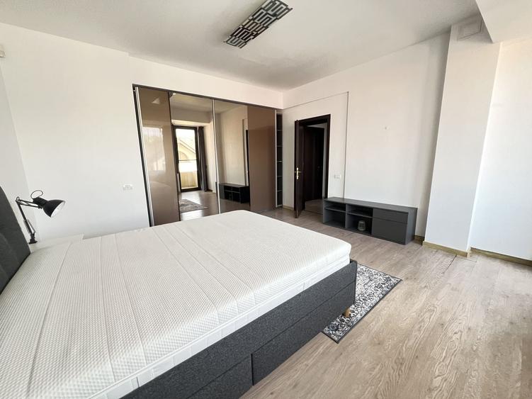 Apartament cu 3 camere în Iancu Nicolae