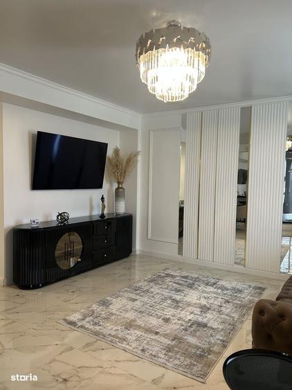 Apartament cu 3 camere în Palazu Mare