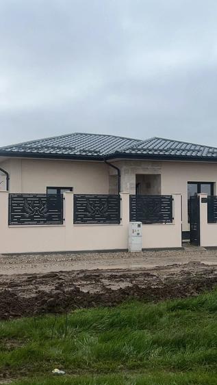 Casă cu Teren 350 Mp în Berceni