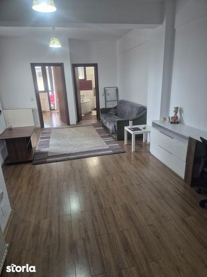 Apartament cu 2 camere semidecomandat în Fundeni