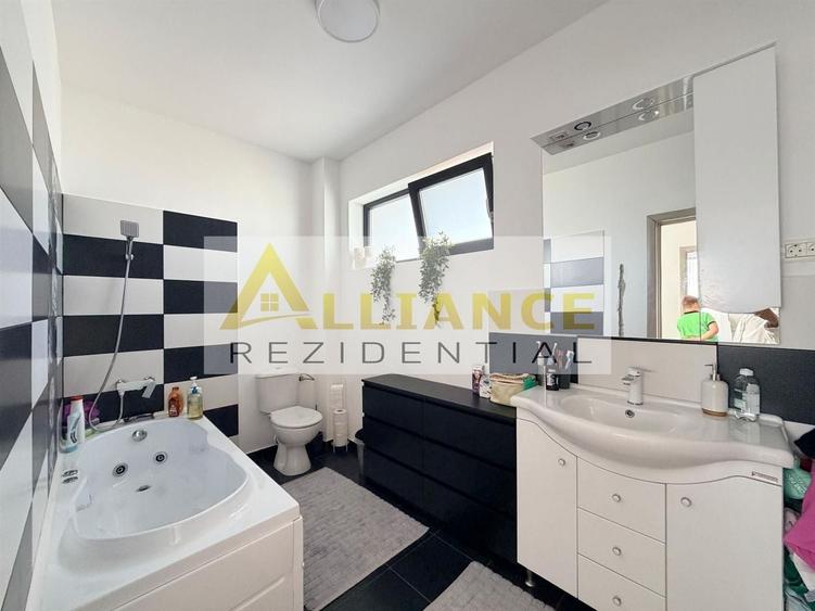 Duplex cu 4 camere cu Canalizare în Berceni