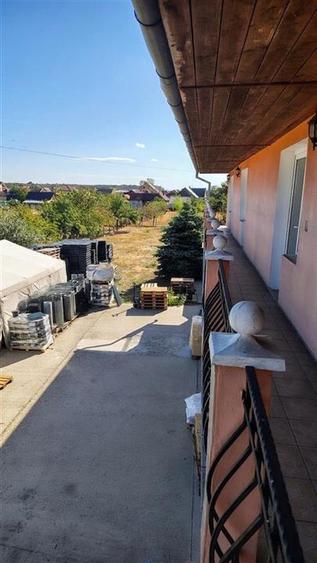 Casă cu 6 camere cu Teren 1579 Mp în Nojorid